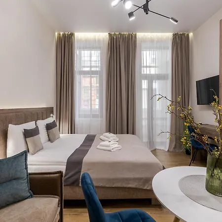 Demar Vakarchuka Apartment Lviv